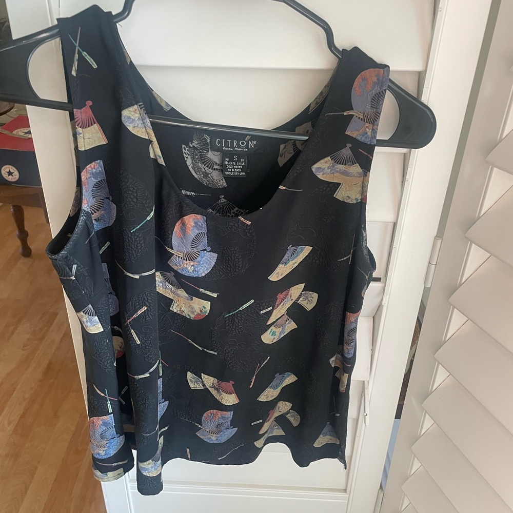 Citron Silk Tank Top with Fan Print